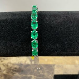 💚Emeraldine Quartz Bolo Bracelet💚